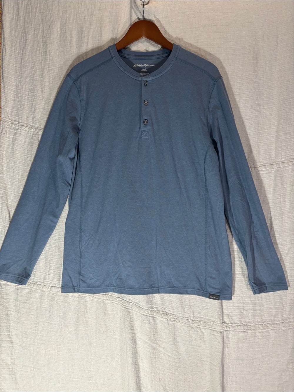 Eddie Bauer Men’s FreeDry Adventurer Long Sleeve Henley Shirt Slate Blue Size M